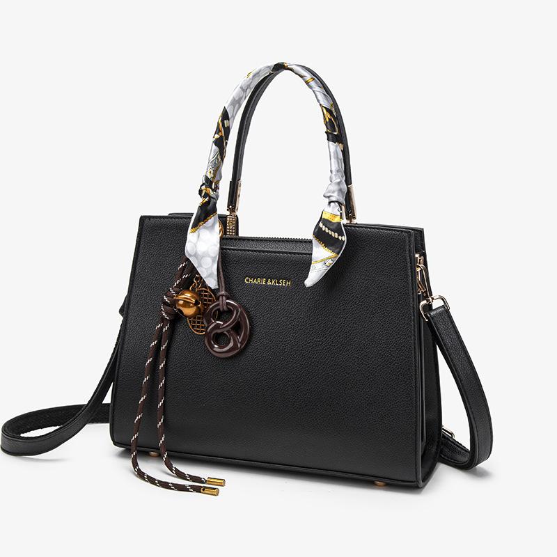 Large Capacity Commuter Women S Bag Tote Bag Autumn And Winter High Sense Niche Retro Crossbody Shoulder Armpit Bag
Large Capacity Commuter Women S Bag Tote Bag Autumn And Winter High Sense Niche Retro Crossbody Shoulder Armpit Bag