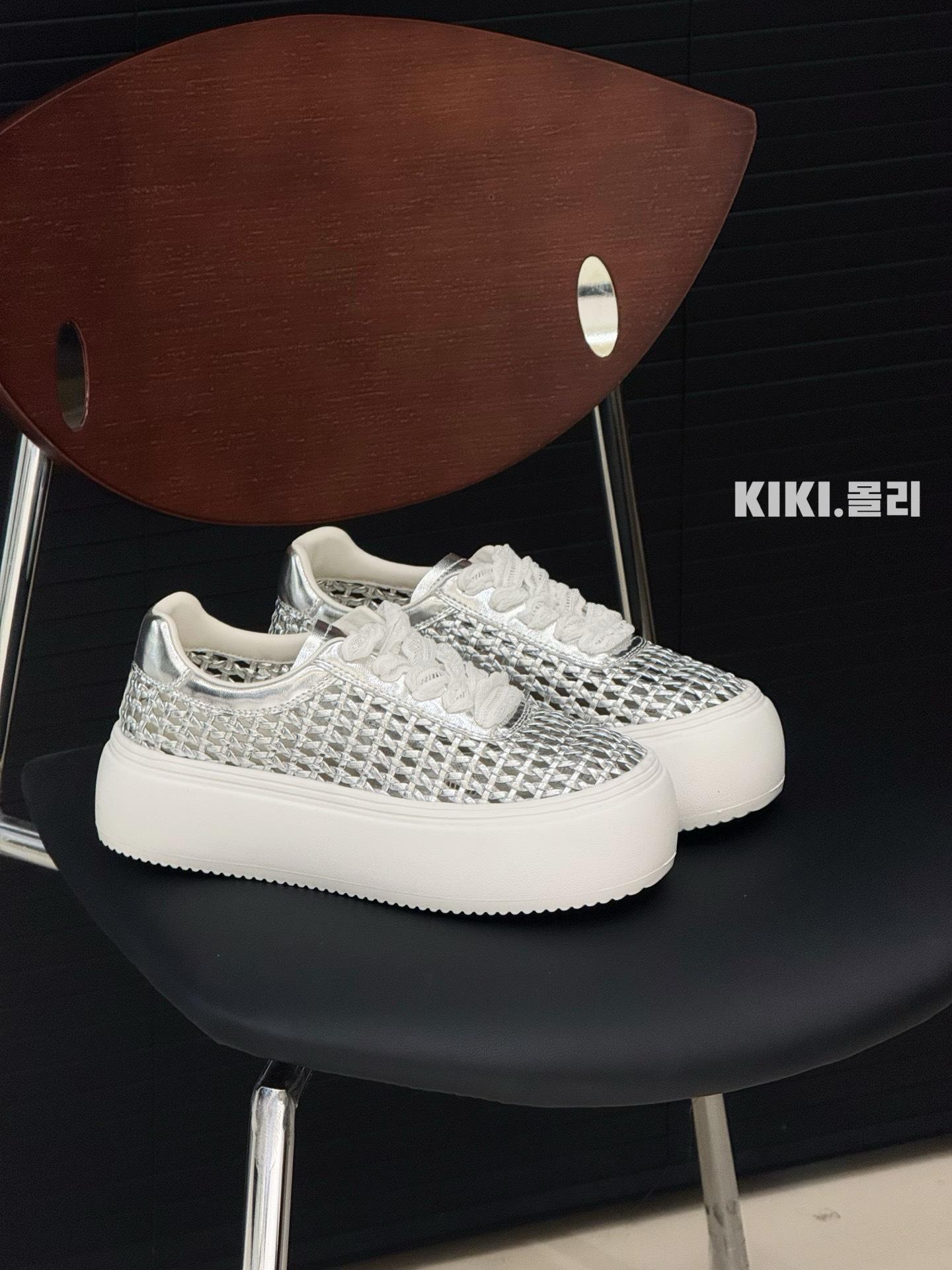 Opalwalk белые туфли с толстой подошвой, женские летние новые универсальные повседневные туфли из мягкой кожи, сандалии с мягкой подошвой 40
Opalwalk белые туфли с толстой подошвой, женские летние новые универсальные повседневные туфли из мягкой кожи, сандалии с мягкой подошвой 40