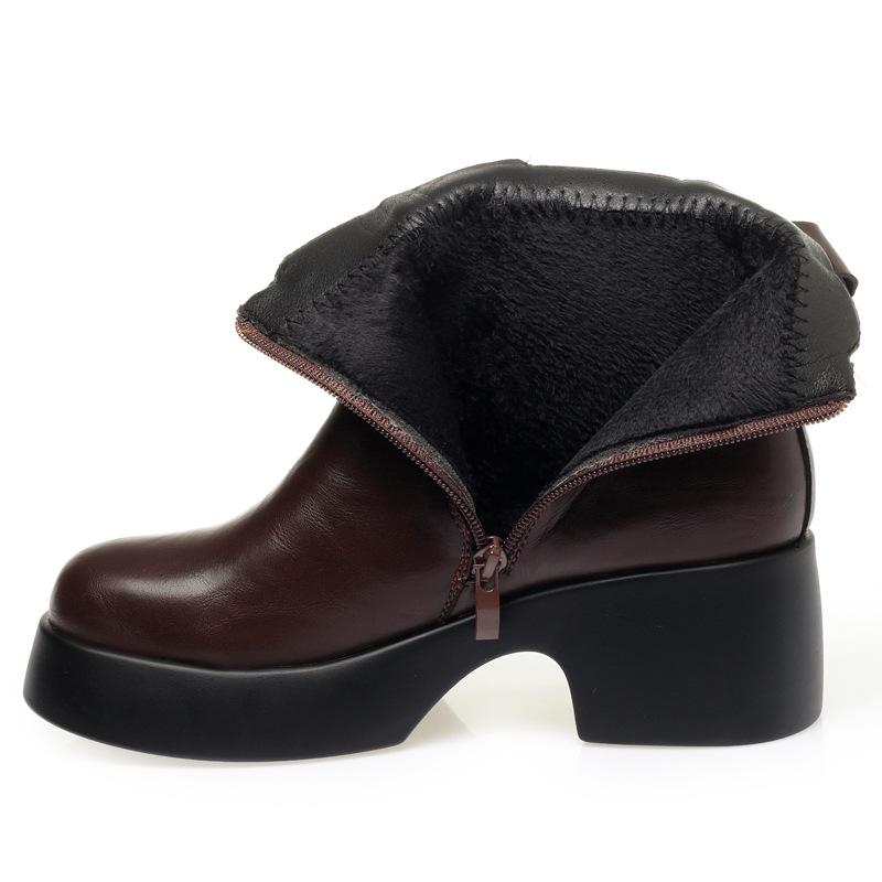 Зимние новые короткие ботинки из мягкой кожи большого размера и удобные хлопковые туфли на мягкой подошве для пожилых, бархатные хлопковые ботинки женские 41
Зимние новые короткие ботинки из мягкой кожи большого размера и удобные хлопковые туфли на мягкой подошве для пожилых, бархатные хлопковые ботинки женские 41