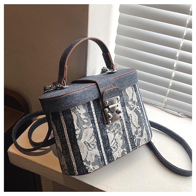 Нишевая сумка женская новая летняя универсальная модная сумка-мессенджер портативная коробка сумка-ведро темно-синий
Нишевая сумка женская новая летняя универсальная модная сумка-мессенджер портативная коробка сумка-ведро темно-синий