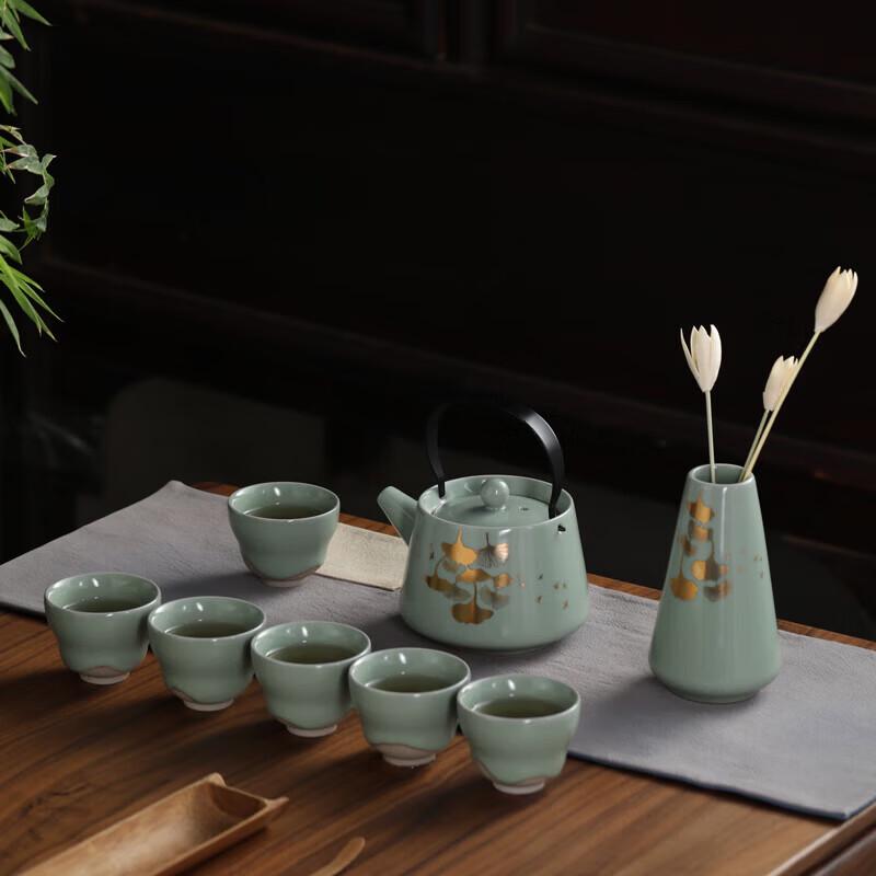 Wanchunhe Happiness Celadon Tea Set
Wanchunhe Happiness Celadon Tea Set