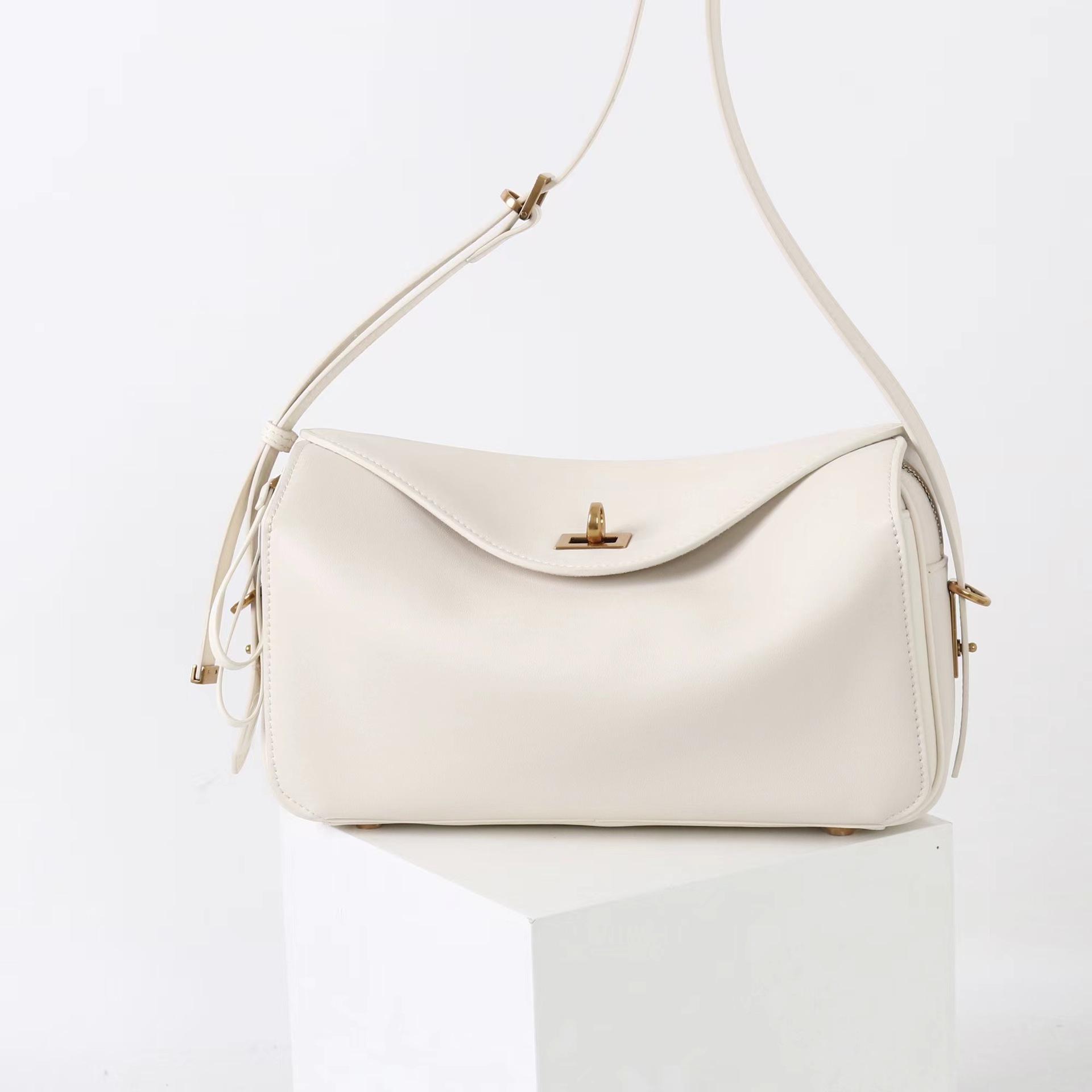New fashion niche commuter soft cowhide shoulder crossbody pillow bag women s large-capacity casual simple bag 27cm брудно-білий
New fashion niche commuter soft cowhide shoulder crossbody pillow bag women s large-capacity casual simple bag 27cm брудно-білий