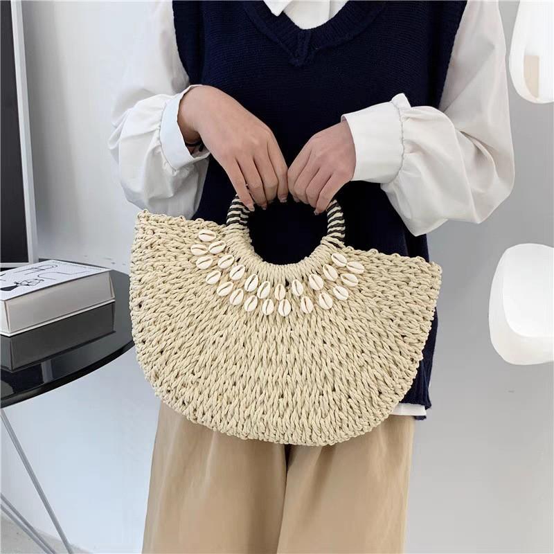 Vintage Straw Woven Bag Portable Semi-round Shell Handmade Women s Seaside Vacation Beach Hand Carried
Vintage Straw Woven Bag Portable Semi-round Shell Handmade Women s Seaside Vacation Beach Hand Carried