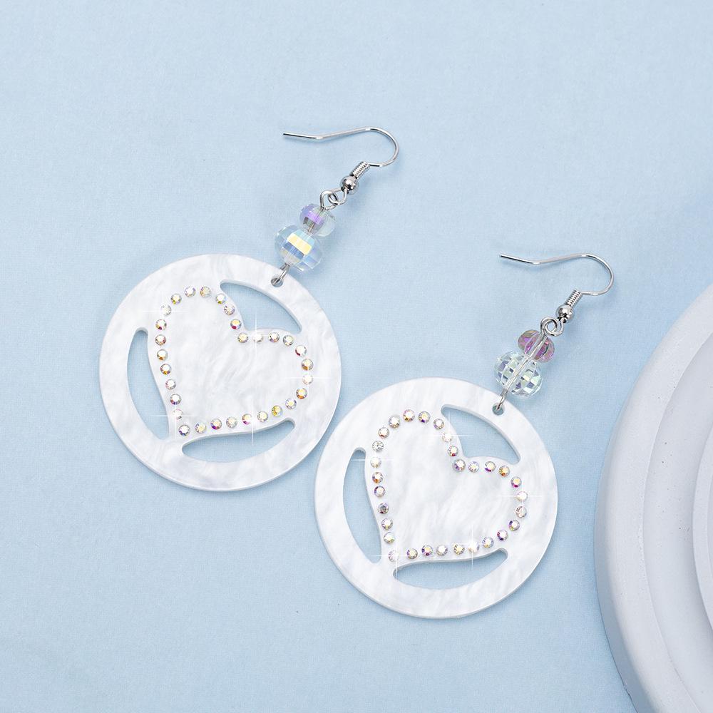 Акриловые серьги-сердечки со стразами для женщин - Модные, романтичные и элегантные украшения белый
Акриловые серьги-сердечки со стразами для женщин - Модные, романтичные и элегантные украшения белый