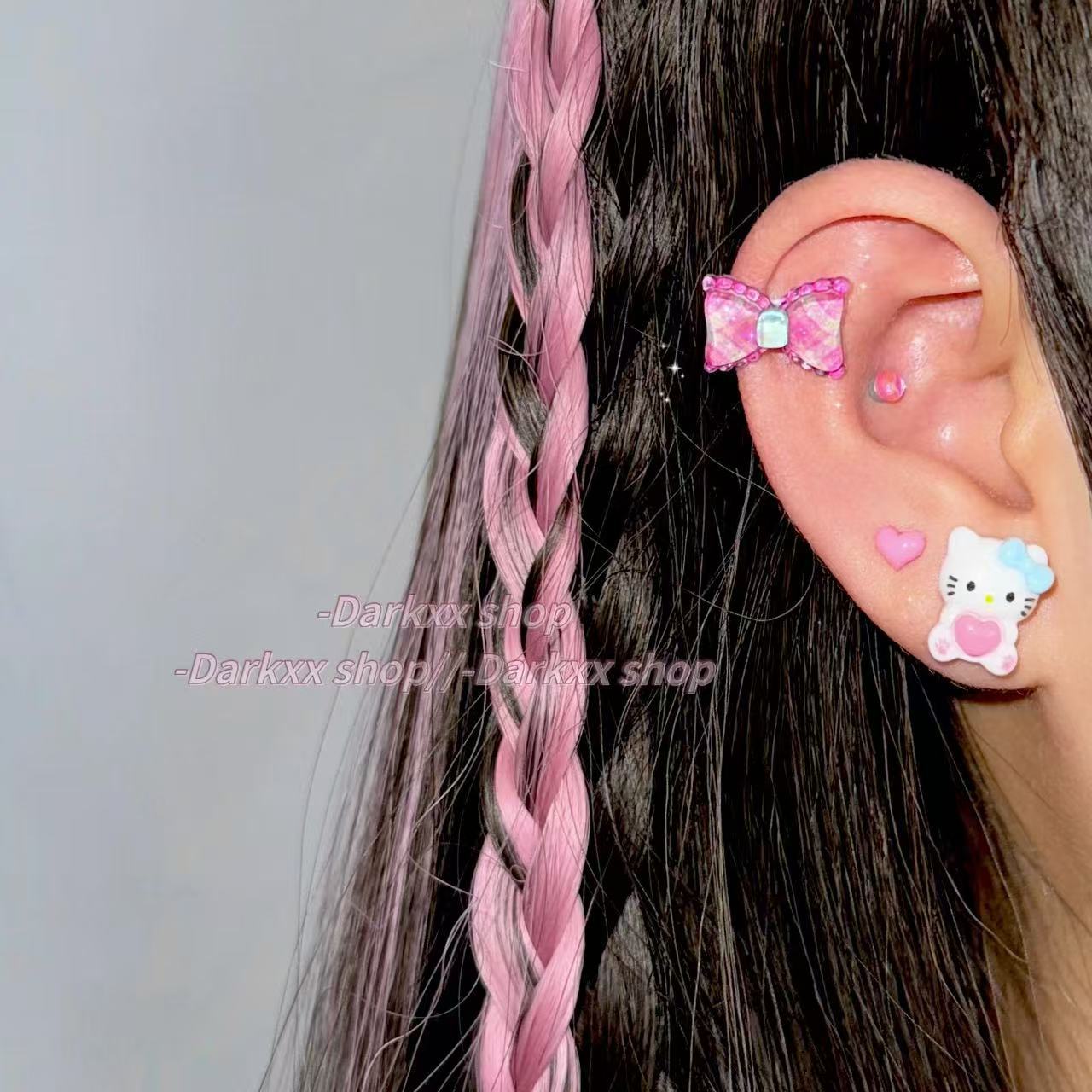 Super sweet summer plaid bow love lock titanium steel screw earbone nails, no need to remove ears when sleeping
Super sweet summer plaid bow love lock titanium steel screw earbone nails, no need to remove ears when sleeping