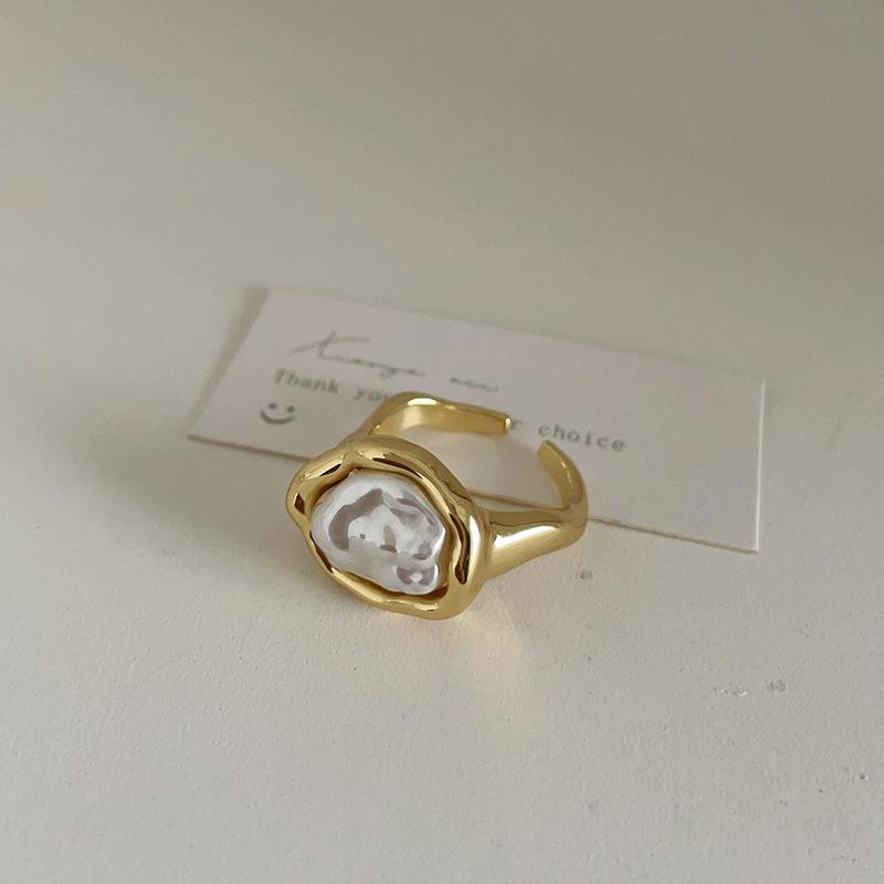 Металлическое кольцо с жемчугом неправильной формы класса люкс: Женское кольцо в стиле ретро, универсальное, с уникальным дизайном
Металлическое кольцо с жемчугом неправильной формы класса люкс: Женское кольцо в стиле ретро, универсальное, с уникальным дизайном