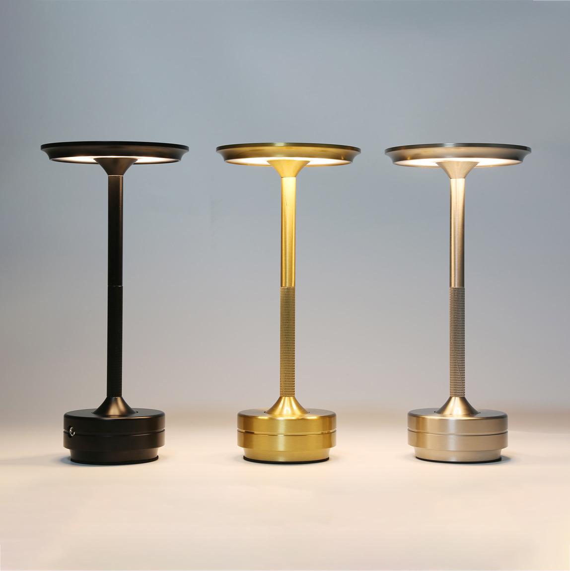 Aluminum Alloy Atmosphere LED Lamp Night Light Infinitely Dimmable Atmosphere Retro Portable Rechargeable Touch Desk Lamp золотистый
Aluminum Alloy Atmosphere LED Lamp Night Light Infinitely Dimmable Atmosphere Retro Portable Rechargeable Touch Desk Lamp золотистый