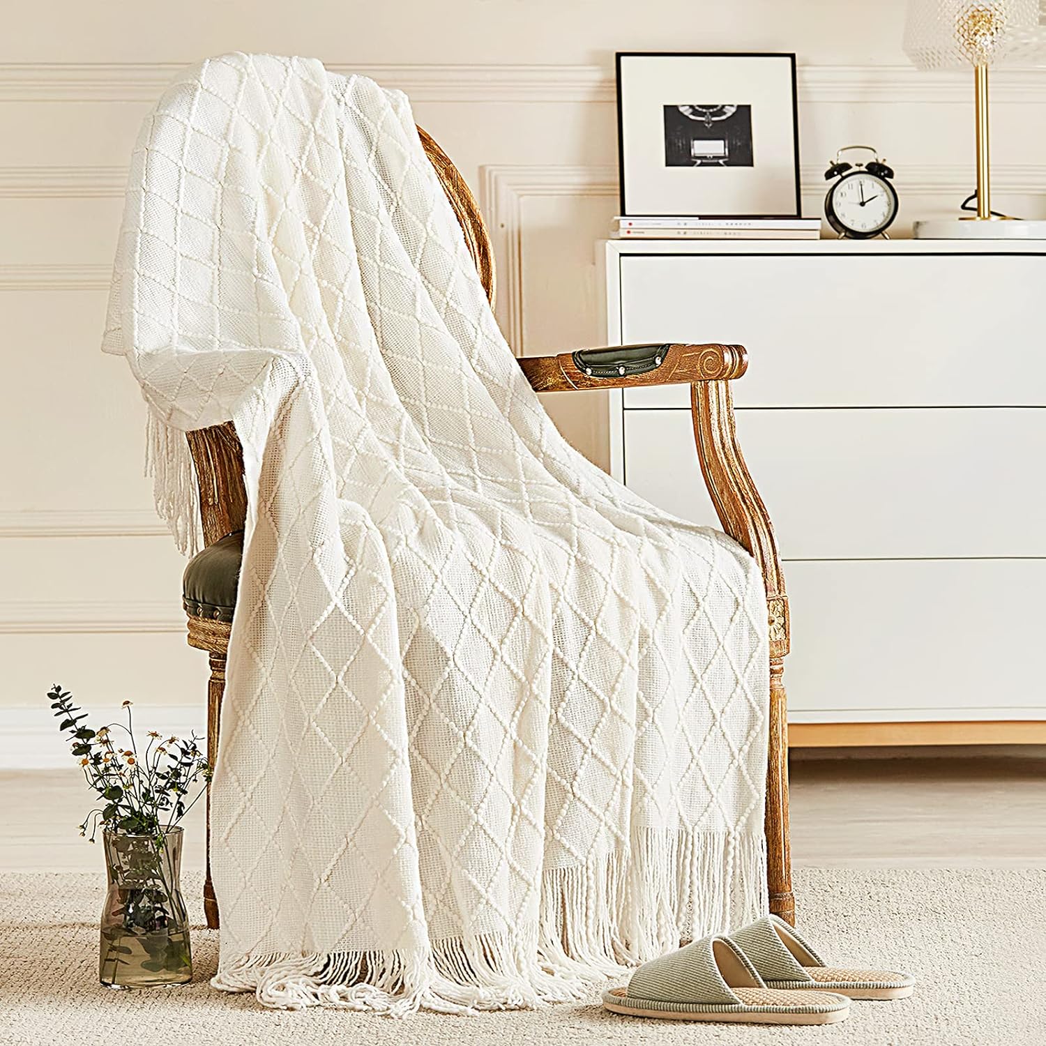 Knitted Throw Blankets for Couch and Bed, Soft Cozy Knit Blanket with Tassel,Off White Lightweight Decorative Blankets and Throws
Knitted Throw Blankets for Couch and Bed, Soft Cozy Knit Blanket with Tassel,Off White Lightweight Decorative Blankets and Throws