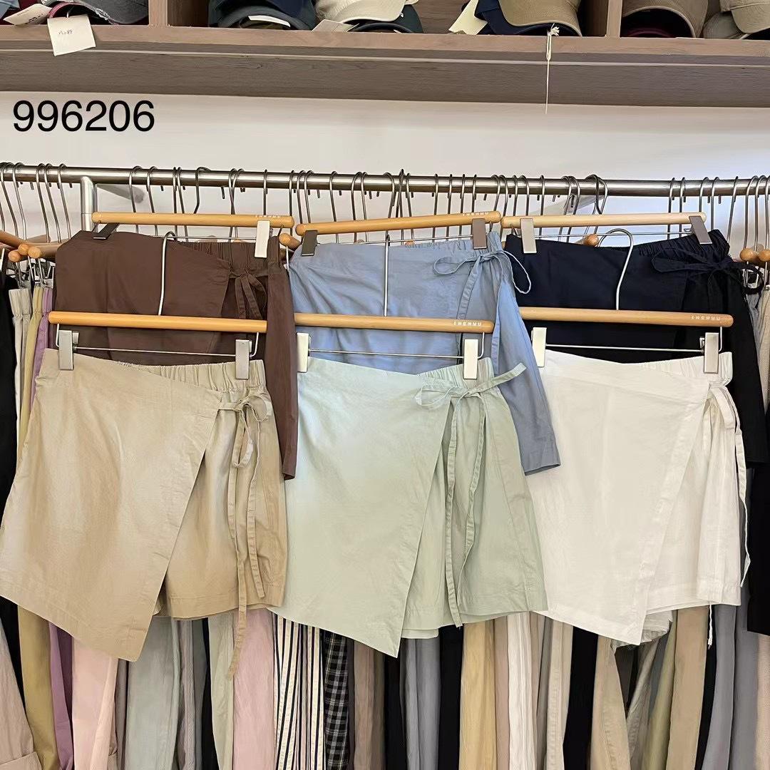 Yinmu Summer Elastic High Waist Korean Style Plus Size Culottes with Lace-up Design One size
Yinmu Summer Elastic High Waist Korean Style Plus Size Culottes with Lace-up Design One size