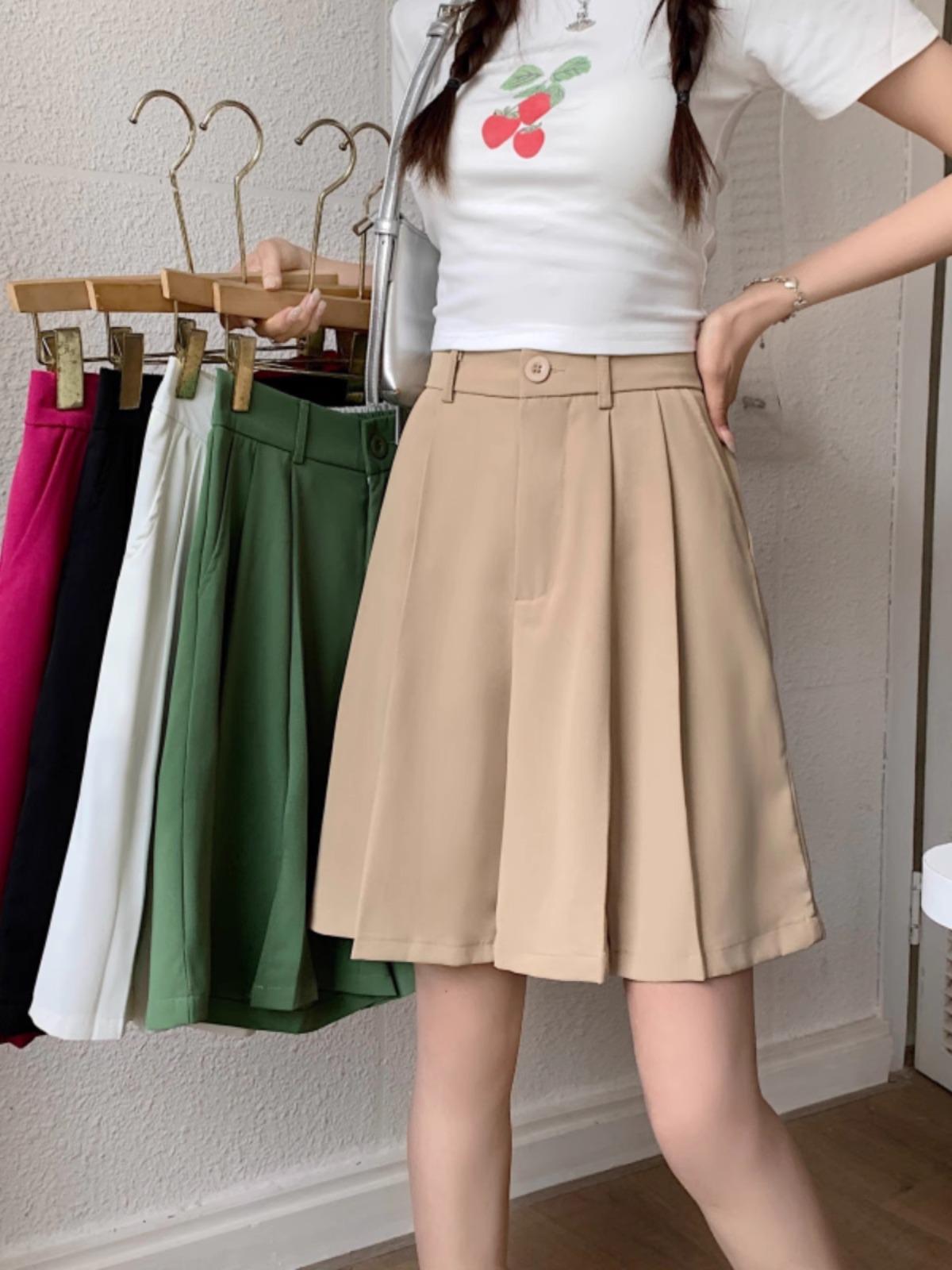 Women s Autumn High Waist A-Line Chiffon Pleated Shorts - Plus Size Wide Leg Mid-Length L
Women s Autumn High Waist A-Line Chiffon Pleated Shorts - Plus Size Wide Leg Mid-Length L