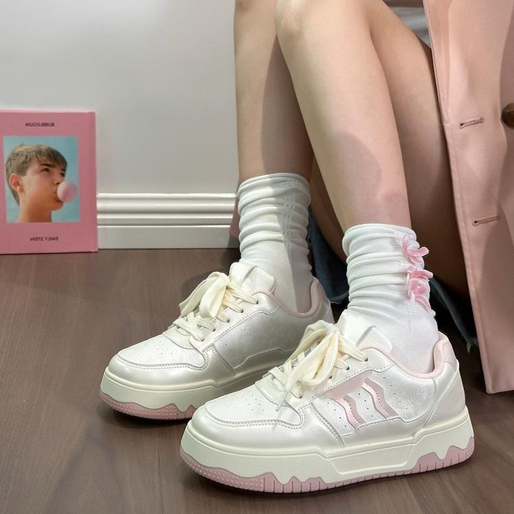 Girls heart thick-soled versatile little white shoes women s trendy new retro heightening student leisure sports board shoes 40
Girls heart thick-soled versatile little white shoes women s trendy new retro heightening student leisure sports board shoes 40