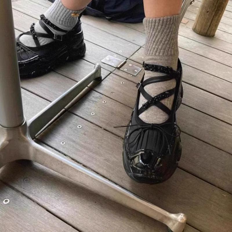 Niche retro leather bow buckle platform Mary Jane single shoes small leather shoes spring 40
Niche retro leather bow buckle platform Mary Jane single shoes small leather shoes spring 40