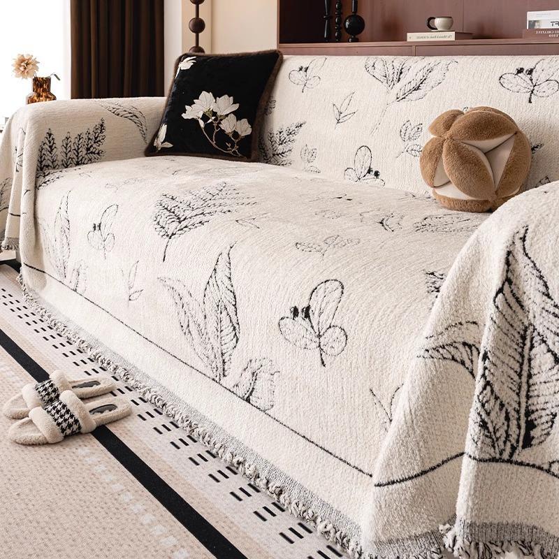2025 new sofa cover cloth towel autumn and winter plush sofa seat cushion simple and advanced sense non-slip full cover sofa cover 180*130cm
2025 new sofa cover cloth towel autumn and winter plush sofa seat cushion simple and advanced sense non-slip full cover sofa cover 180*130cm