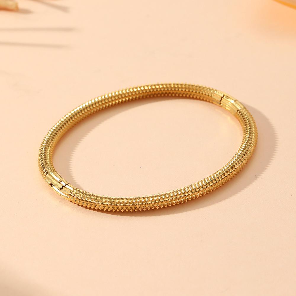 Htpwe Браслет з нержавіючої сталі з шипами, що закручуються, відкритий, для жінок, 18-каратне золото, парний, святковий подарунковий браслет, вечірка, щоденний, циркон
Htpwe Браслет з нержавіючої сталі з шипами, що закручуються, відкритий, для жінок, 18-каратне золото, парний, святковий подарунковий браслет, вечірка, щоденний, циркон