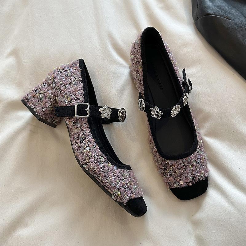 Mary Jane shoes women s 2025 spring new models with skirts French color matching sequins one word with small fragrant wind light mouth single shoes 35 синий
Mary Jane shoes women s 2025 spring new models with skirts French color matching sequins one word with small fragrant wind light mouth single shoes 35 синий