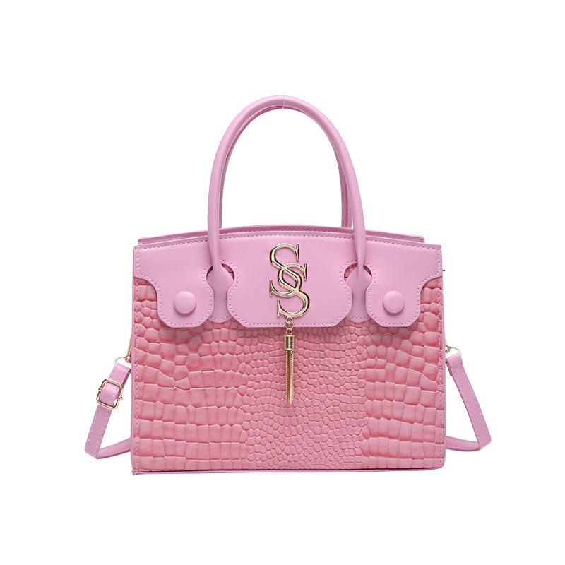 2025 new bag women s high-value handbag high-end sense niche fashion versatile crocodile pattern business commuter bag розовый
2025 new bag women s high-value handbag high-end sense niche fashion versatile crocodile pattern business commuter bag розовый