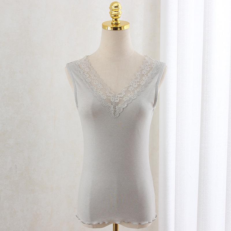 Женский летний жилет из шерсти Tencel с кружевом и V-образным вырезом One Size светло-серый
Женский летний жилет из шерсти Tencel с кружевом и V-образным вырезом One Size светло-серый