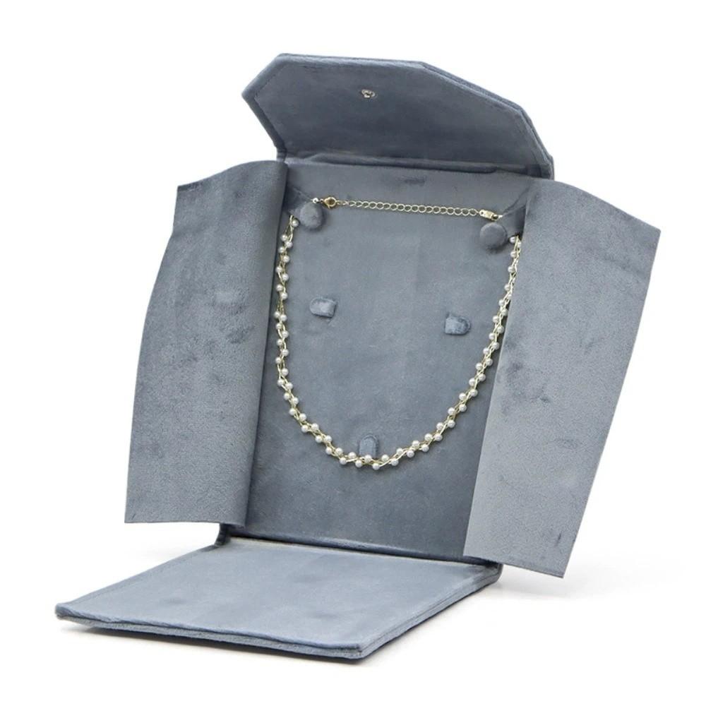 Foldable Storage Bag Snap Button Closure Portable Jewelry Organizer Pouch Velvet Ring Storage Bag Wedding Gifts Packaging Box сірий
Foldable Storage Bag Snap Button Closure Portable Jewelry Organizer Pouch Velvet Ring Storage Bag Wedding Gifts Packaging Box сірий