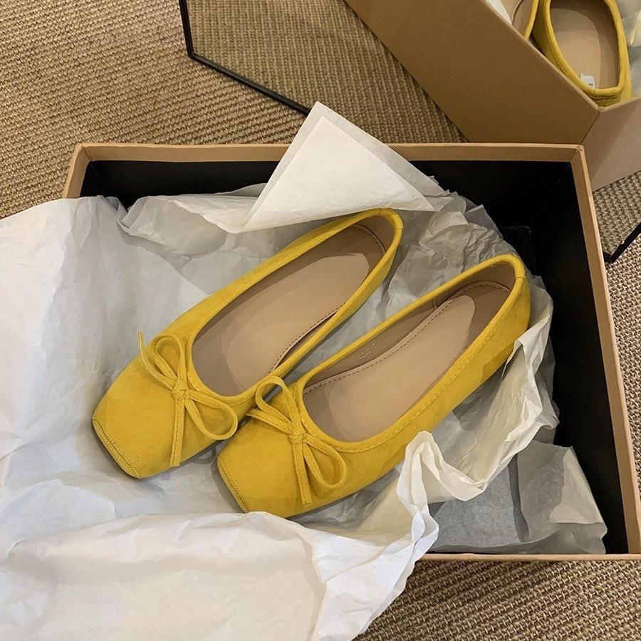 Flat bottom square head red bow single shoes women s new skirt ballet commuter shoes 35
Flat bottom square head red bow single shoes women s new skirt ballet commuter shoes 35
