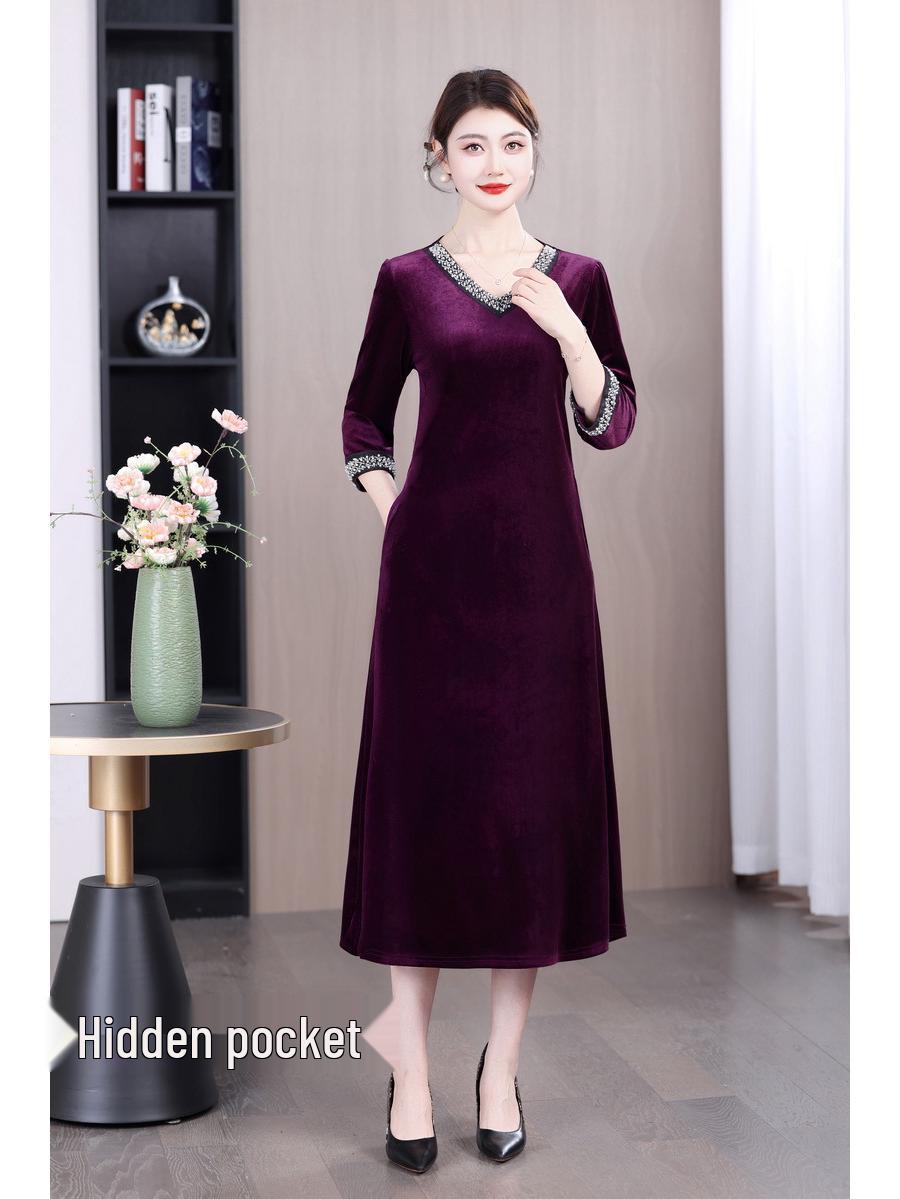 Elegant V-Neck Mid-Length Dress for Women, Flattering Slim Fit, Perfect for Autumn and Winter, Mother s Wear, Below-the-Knee Skirt 4XL (135-145 lbs recommended) фиолетовый
Elegant V-Neck Mid-Length Dress for Women, Flattering Slim Fit, Perfect for Autumn and Winter, Mother s Wear, Below-the-Knee Skirt 4XL (135-145 lbs recommended) фиолетовый