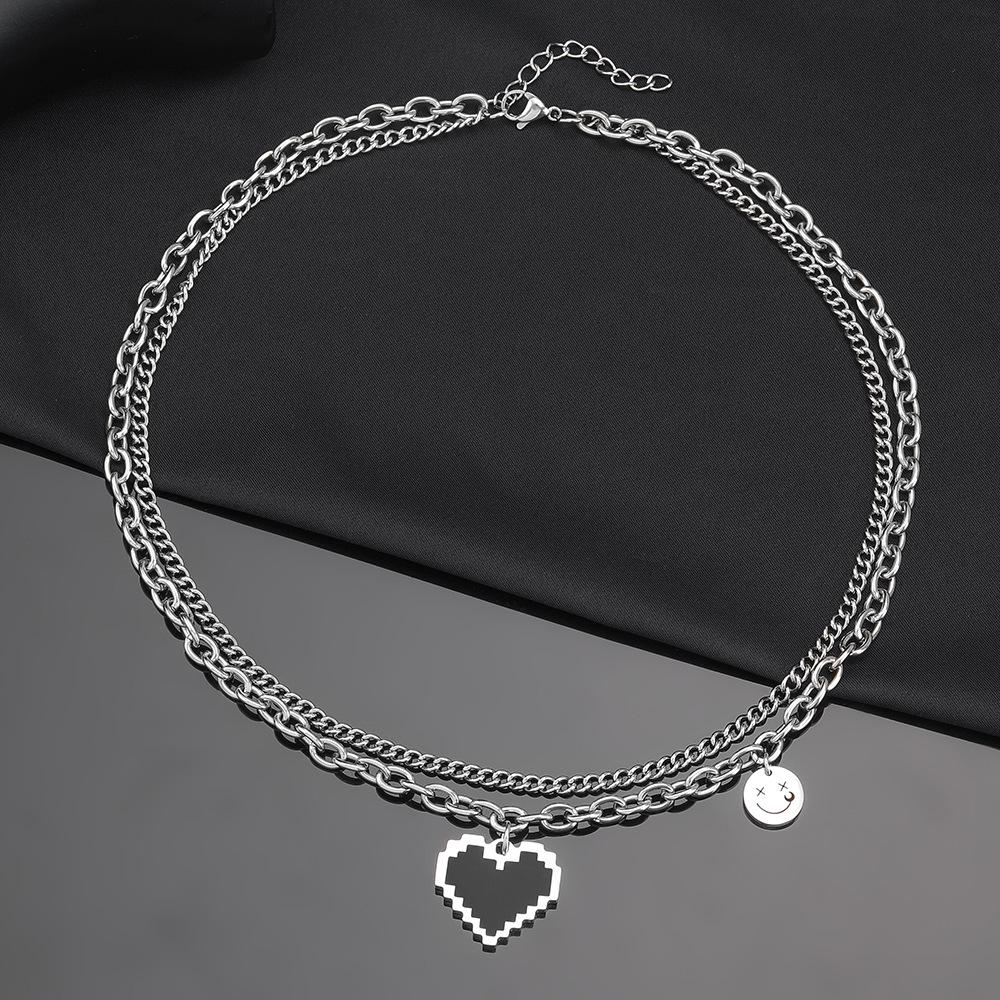 Heart-shaped Titanium Steel Necklace - European and American Sweet Cool Style, High-End Summer Fashion.
Heart-shaped Titanium Steel Necklace - European and American Sweet Cool Style, High-End Summer Fashion.