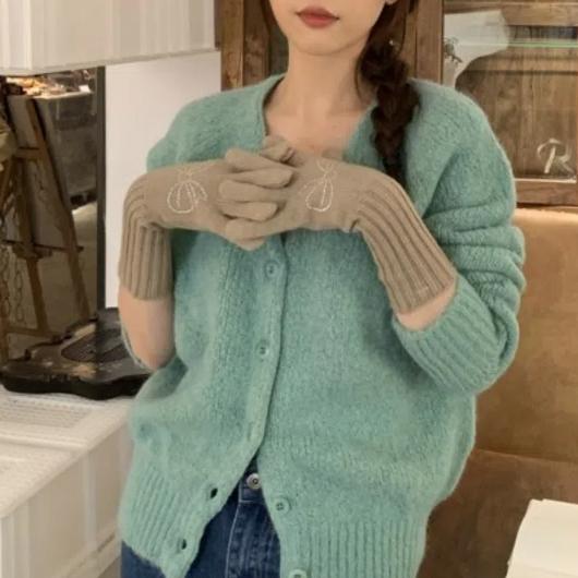 Korea Knitted Bow Gloves Y2k Warm Riding Gloves Cute Women Winter Gloves Outdoor style 7
Korea Knitted Bow Gloves Y2k Warm Riding Gloves Cute Women Winter Gloves Outdoor style 7