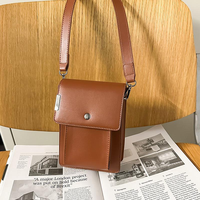 2025 Trendy Brown Leather Crossbody Phone Bag for Men & Women коричневый
2025 Trendy Brown Leather Crossbody Phone Bag for Men & Women коричневый