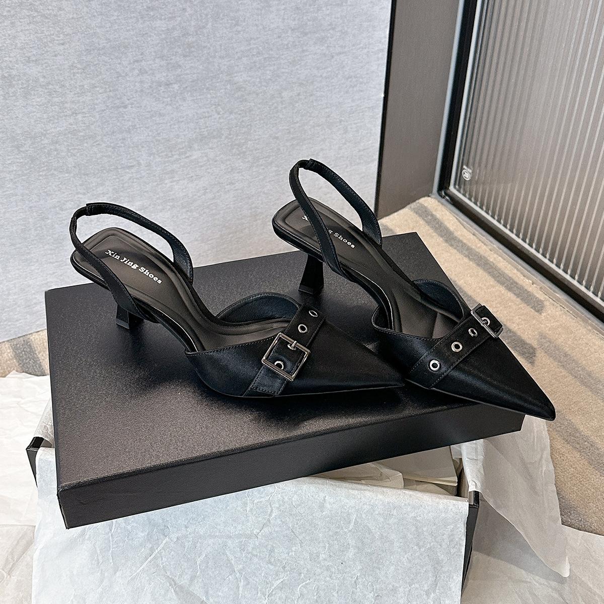 623-7 Belt buckle bag head single shoes women s new spring and autumn outer wear one word with thin heel pointed high heels women s shoes 35
623-7 Belt buckle bag head single shoes women s new spring and autumn outer wear one word with thin heel pointed high heels women s shoes 35