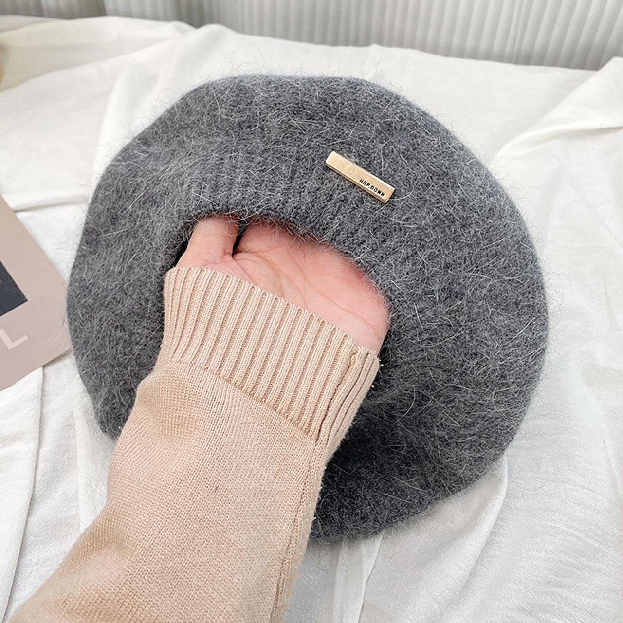 Solid Color Woolen Knitted Beret Hat Women Fashion Warm Beanie Cap Girl Crochet Painter Artist Caps elastic сірий
Solid Color Woolen Knitted Beret Hat Women Fashion Warm Beanie Cap Girl Crochet Painter Artist Caps elastic сірий