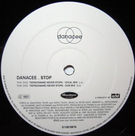 12inch Record DANACEE - Stop (The Tiefschwarz Remixes) 0110610BTN Benztown 2000 Germany Dance & Electronica Used
12inch Record DANACEE - Stop (The Tiefschwarz Remixes) 0110610BTN Benztown 2000 Germany Dance & Electronica Used