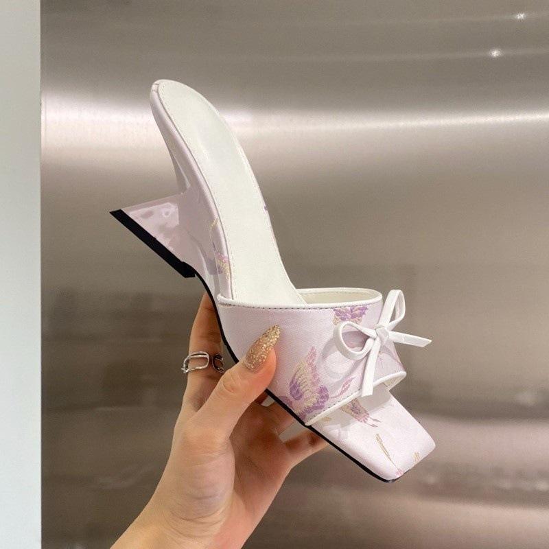 Sandals Satin Embroidery Bow Shaped Square Head One-word High Heel Cool Slippers Women 35
Sandals Satin Embroidery Bow Shaped Square Head One-word High Heel Cool Slippers Women 35