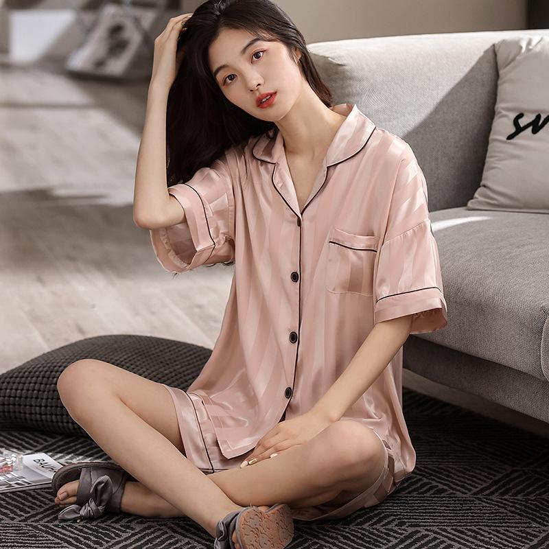 Summer couple pajamas women s summer ice silk short sleeves cool sense advanced sense Internet celebrity style can wear men s loungewear suit M
Summer couple pajamas women s summer ice silk short sleeves cool sense advanced sense Internet celebrity style can wear men s loungewear suit M