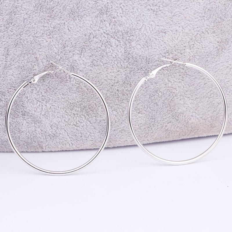 30-100mm Exaggerated Big Smooth Circle Hoop Earrings for Women Aros Simple Round Loop Ear Wedding Jewelry Brincos Cool Gift 100mm
30-100mm Exaggerated Big Smooth Circle Hoop Earrings for Women Aros Simple Round Loop Ear Wedding Jewelry Brincos Cool Gift 100mm
