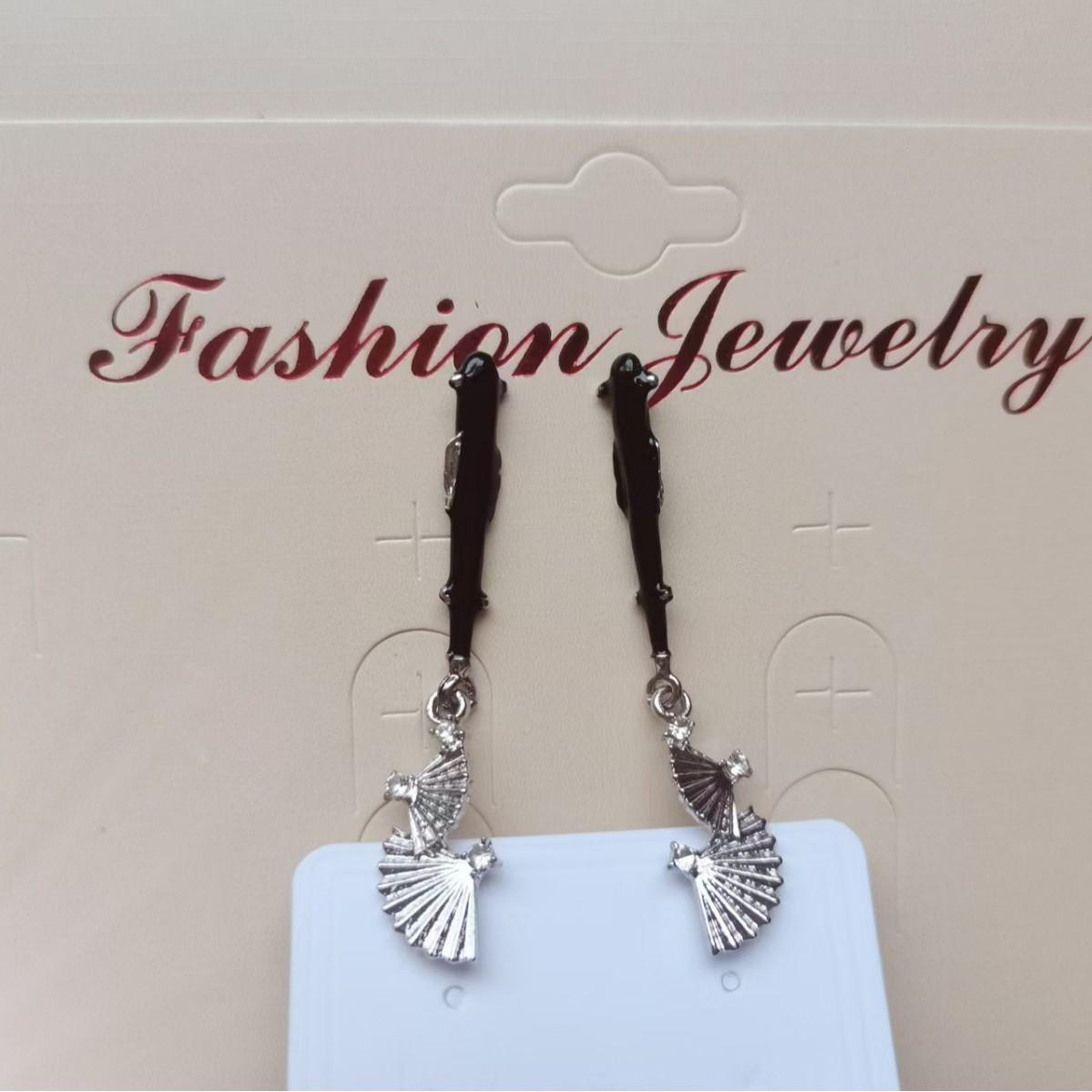 Sliver New Chinese Style Black Enamel Pearl Hand Stud Earrings Earrings Creative Premium Fashion Jewelry Adorable Accessories
Sliver New Chinese Style Black Enamel Pearl Hand Stud Earrings Earrings Creative Premium Fashion Jewelry Adorable Accessories