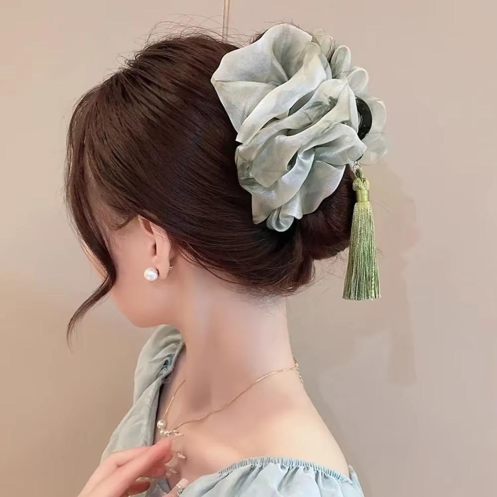 Chinese Style Bubble Mesh Hair Claw Cloud Tassel Back of The Head Clip Hairpin Accessories чорний
Chinese Style Bubble Mesh Hair Claw Cloud Tassel Back of The Head Clip Hairpin Accessories чорний