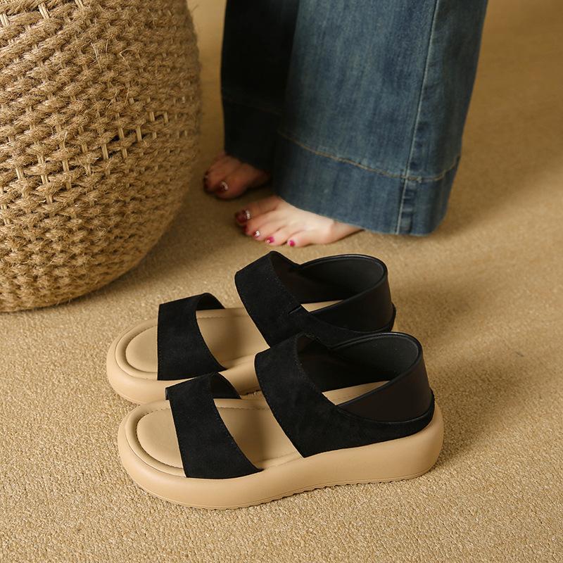 Retro sandals women s new summer outer wear with skirts versatile, not tired, soft soles and two slippers 41 чёрный
Retro sandals women s new summer outer wear with skirts versatile, not tired, soft soles and two slippers 41 чёрный