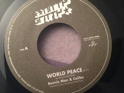 7inch Record BEENIE MAN & CALIBE - World Peace NG0991221020 Nitty Gritty Re 2003 Germany Reggae, Ska & Dub Used
7inch Record BEENIE MAN & CALIBE - World Peace NG0991221020 Nitty Gritty Re 2003 Germany Reggae, Ska & Dub Used