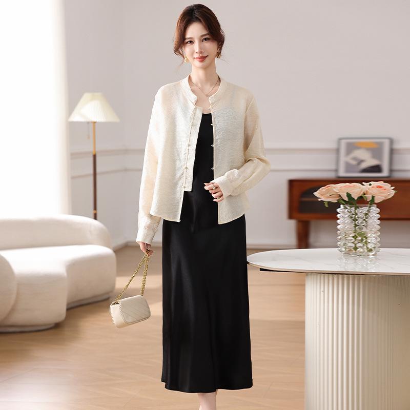 Elegant Spring & Autumn Two-Piece Suit Set for Middle-Aged Women XL (45-57.5 kg) грязно-белый
Elegant Spring & Autumn Two-Piece Suit Set for Middle-Aged Women XL (45-57.5 kg) грязно-белый