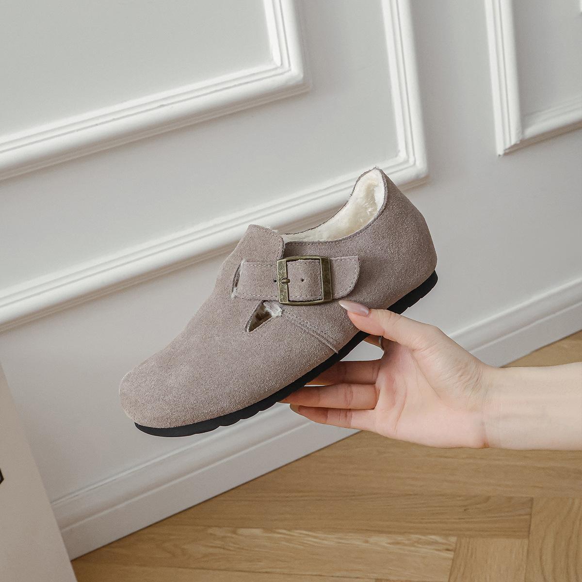 Leather thick-soled heightening Birkenstocks women s 2025 autumn and winter new Mao Mao shoes wear warm cotton shoes all-inclusive Boken shoes 33
Leather thick-soled heightening Birkenstocks women s 2025 autumn and winter new Mao Mao shoes wear warm cotton shoes all-inclusive Boken shoes 33