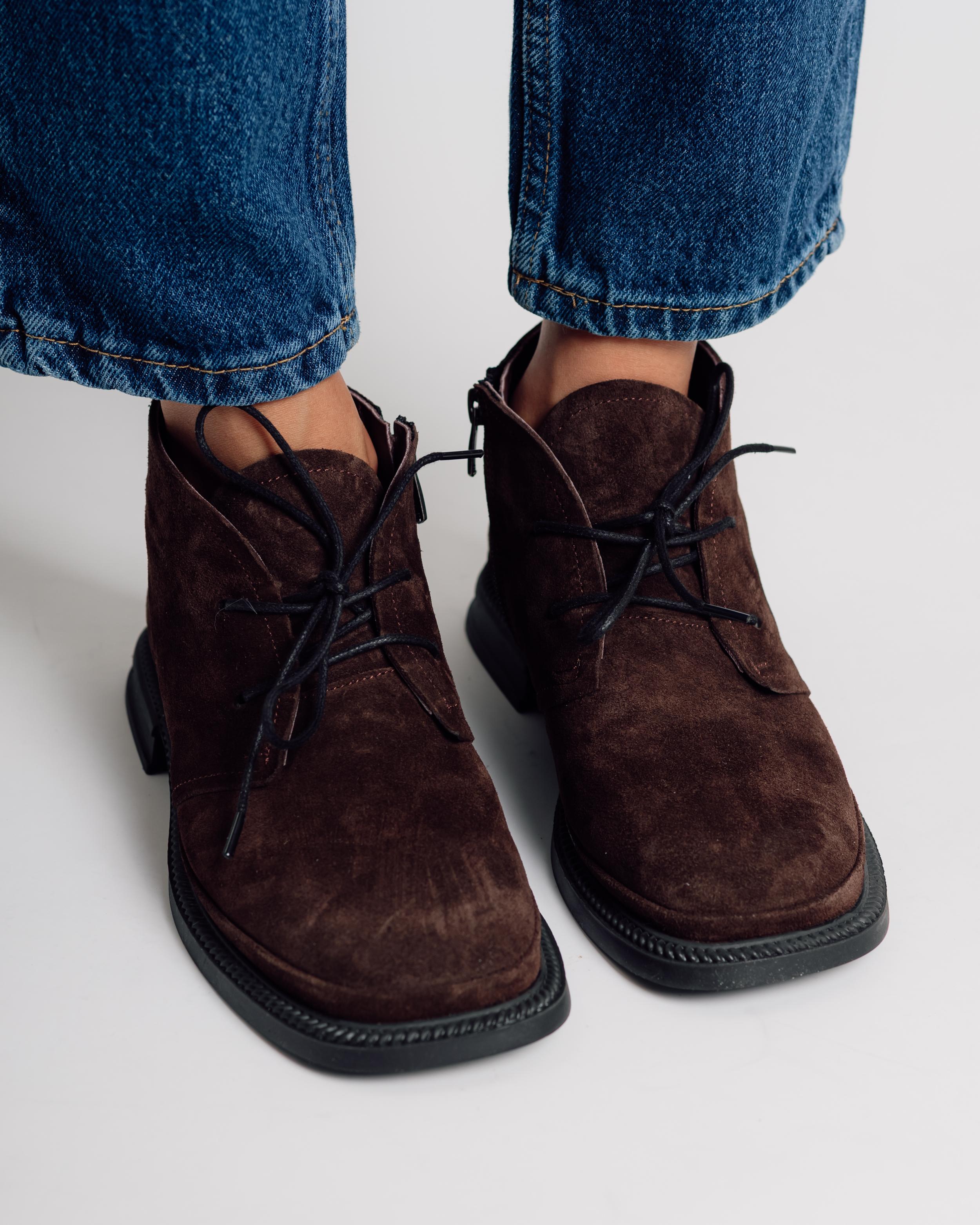 Autumn boots Krula 198104 37 black suede 36 коричневий
Autumn boots Krula 198104 37 black suede 36 коричневий