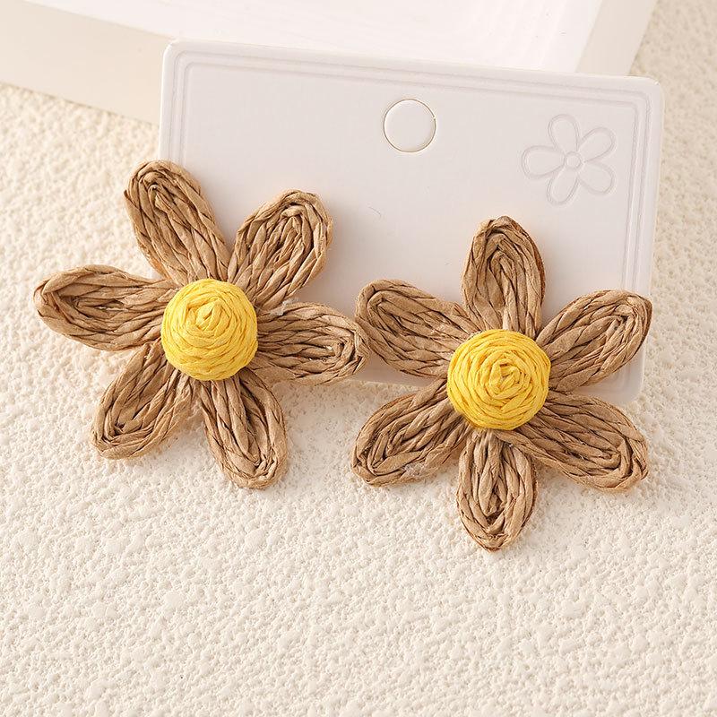 Lafite Flower Earrings, High-End Hand-Woven Earrings, Women S Travel Photography Holiday Style Jewelry
Lafite Flower Earrings, High-End Hand-Woven Earrings, Women S Travel Photography Holiday Style Jewelry