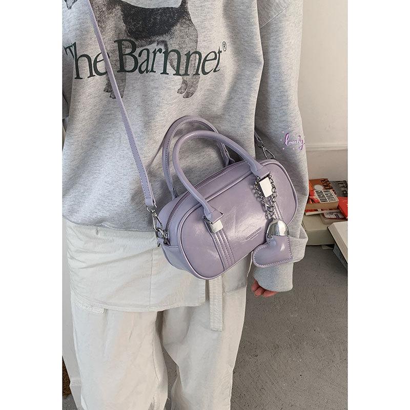 Premium handbag women s new versatile fashion shoulder small square bag simple messenger bag
Premium handbag women s new versatile fashion shoulder small square bag simple messenger bag