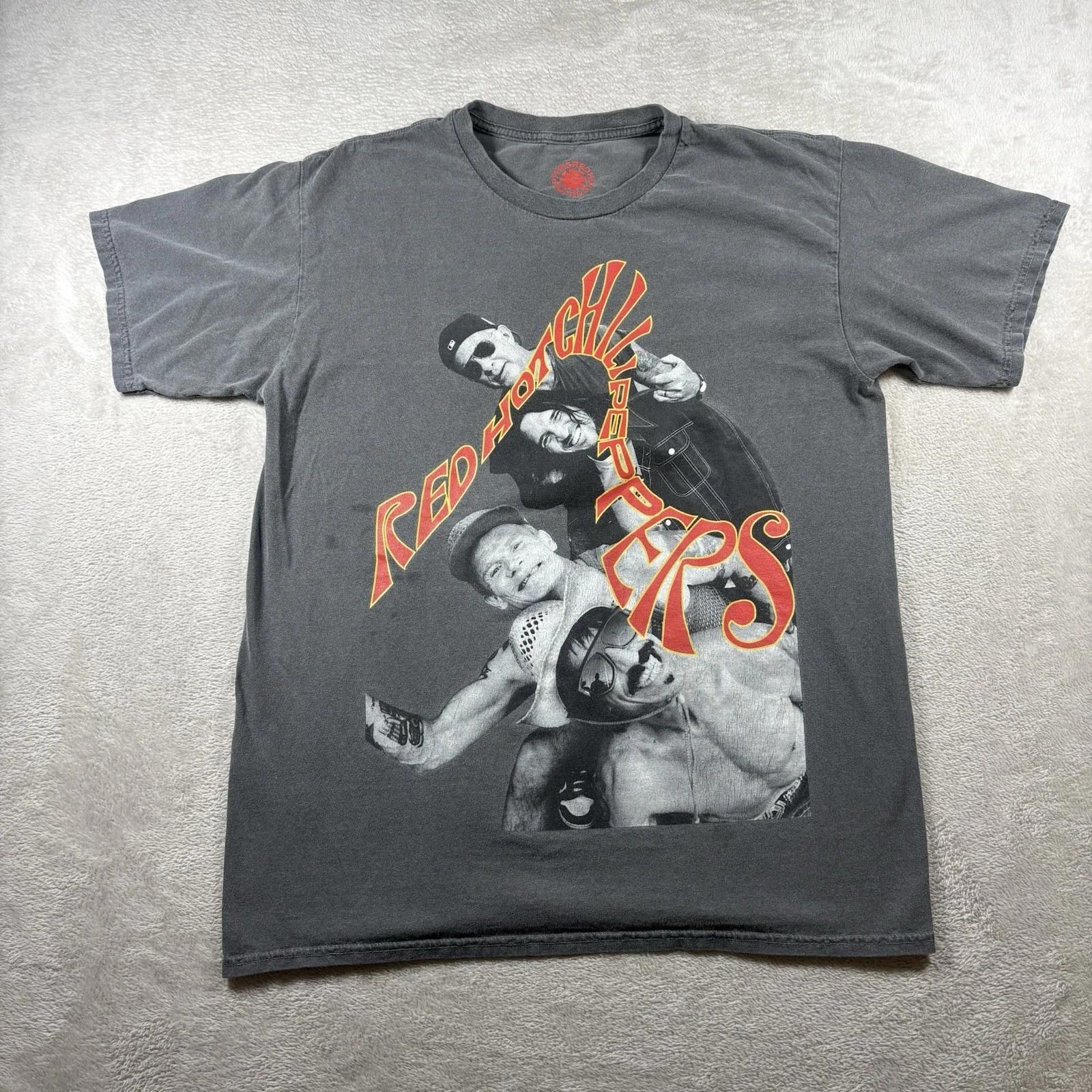 Red Hot Chili Peppers Men’s M Gray T Shirt Unlimited Love World Tour 2022/23#2A XL
Red Hot Chili Peppers Men’s M Gray T Shirt Unlimited Love World Tour 2022/23#2A XL