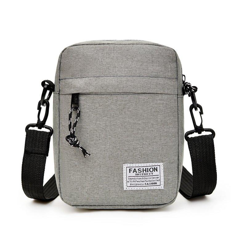 Men s bag, available in single shoulder or cross-body design, suitable for daily use during school. Made of nyl material. сірий колір
Men s bag, available in single shoulder or cross-body design, suitable for daily use during school. Made of nyl material. сірий колір