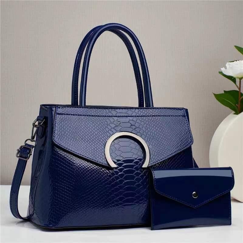 Stylish Large Capacity Fashionable Pu Handbag For Women Perfect For Daily Use синій
Stylish Large Capacity Fashionable Pu Handbag For Women Perfect For Daily Use синій