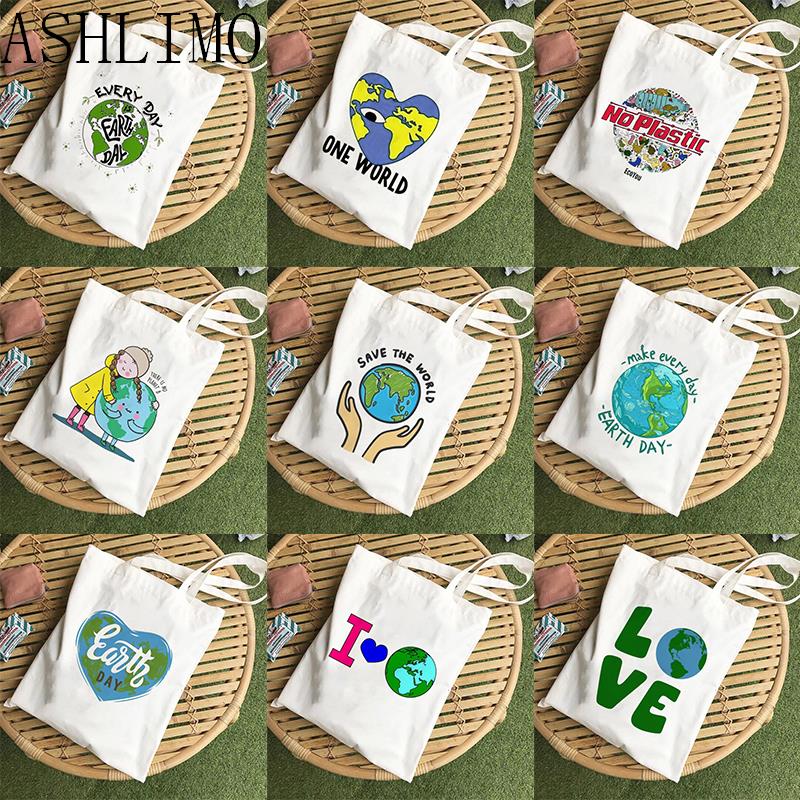 Сумка-шоппер на плечо для покупок Love The World Eco Day, женская сумка-шопер с принтом «Космос» и цветами, холщовая сумка большой вместимости
Сумка-шоппер на плечо для покупок Love The World Eco Day, женская сумка-шопер с принтом «Космос» и цветами, холщовая сумка большой вместимости
