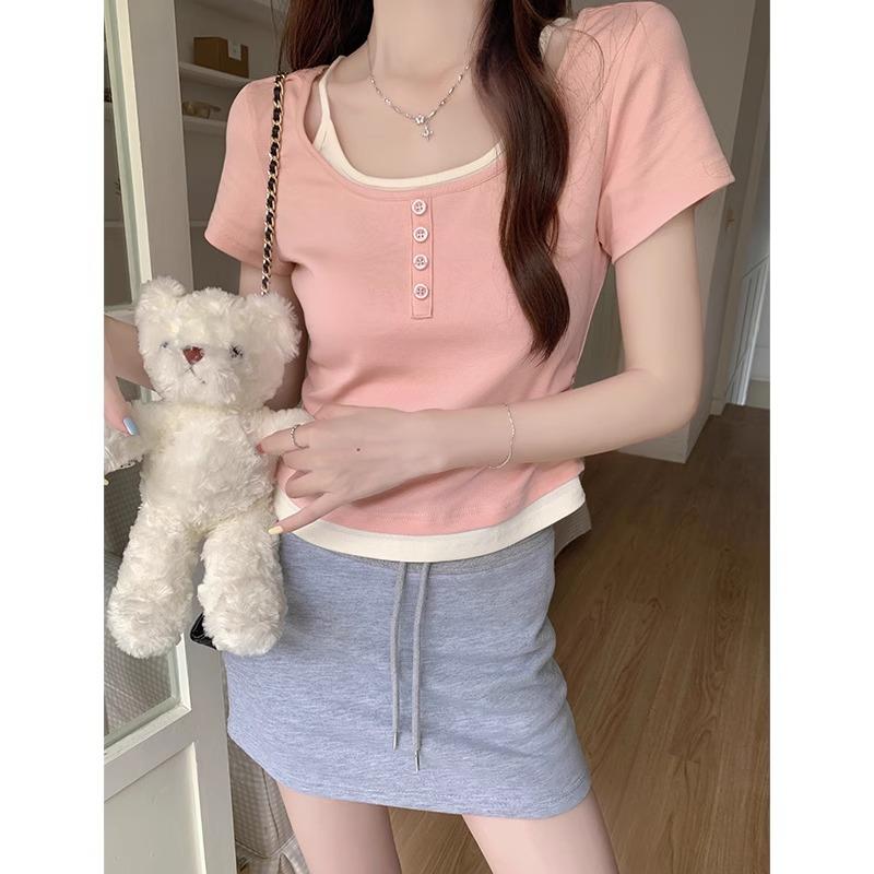 Fake two contrasting colors U-neck button-down short-sleeved T-shirt women s summer new design Korean slim-fitting and thin top S ( 40-45kg )
Fake two contrasting colors U-neck button-down short-sleeved T-shirt women s summer new design Korean slim-fitting and thin top S ( 40-45kg )