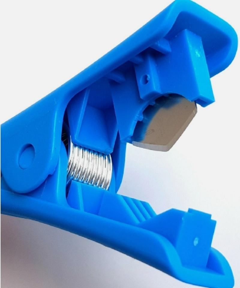 Tubing Cutter Mini Tube Cutter Hose Cutter Portable Pipe Cutting Tool For PVC Cutting Plumbing Tasks PU Hose
