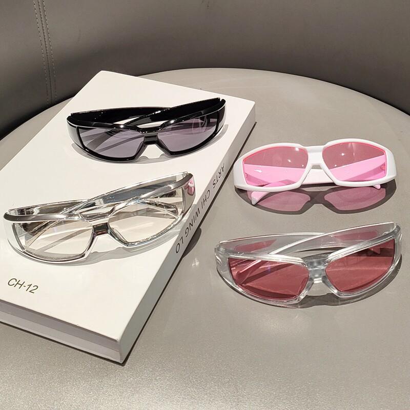 Retro Oval Y2K Fashionable Sports Futuristic Sunglasses For Men Women UV Resistant Sunglasses Punk Sun Glasses Wrap Around Shade