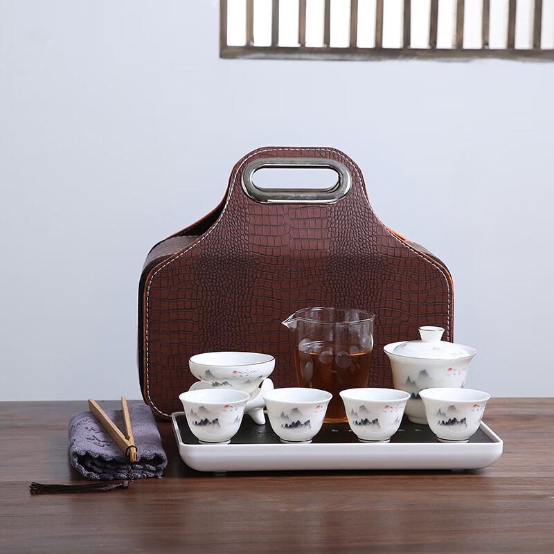 

Nordic Portable Ceramic Gaiwan Tea Set